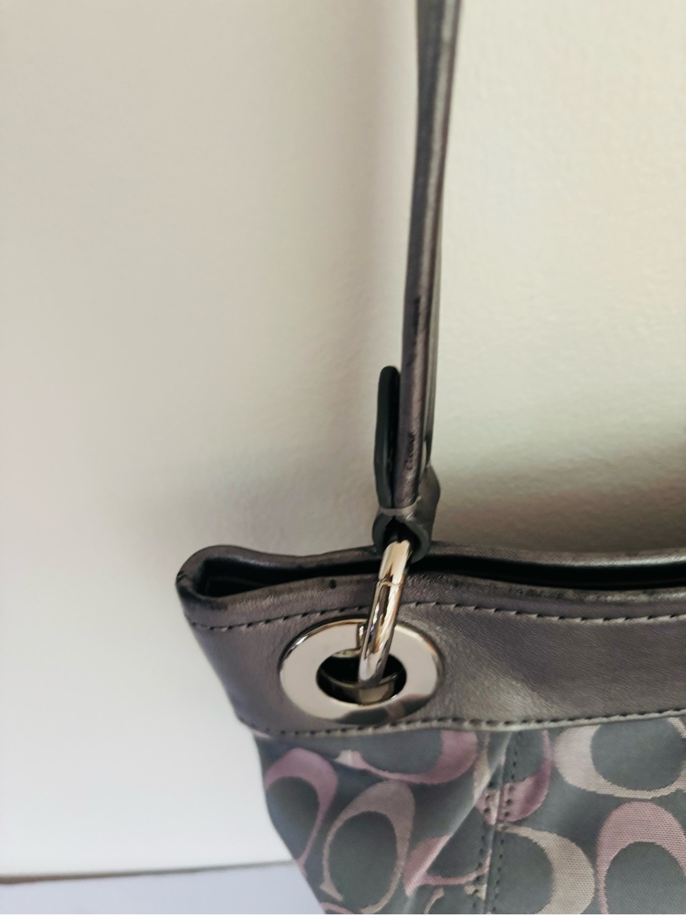 Like new Coach Ashley crossbody bag - Picture 6 of 12